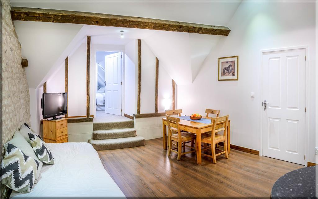 Gites Arches de Muschamp Cussay Buitenkant foto